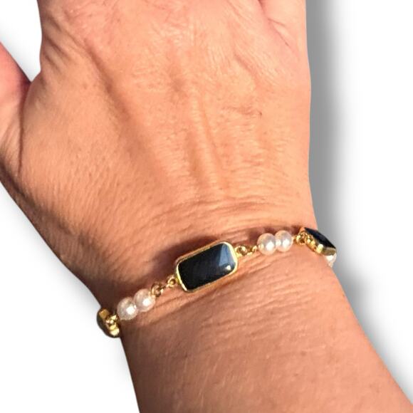 Gold Black Rectangle Stone Bracelet With Faux Pearls Toggle Clasp Classic - Picture 4 of 6